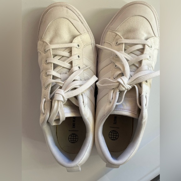 Adidas Bravada 2.0 Platform Sneaker - Picture 6 of 6